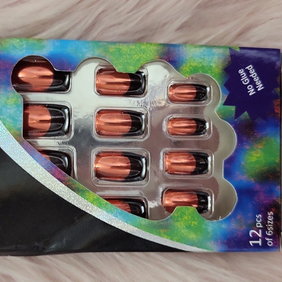 SALE!! Brand New KLEANCOLOR False Nails-M - Picture 3 of 3